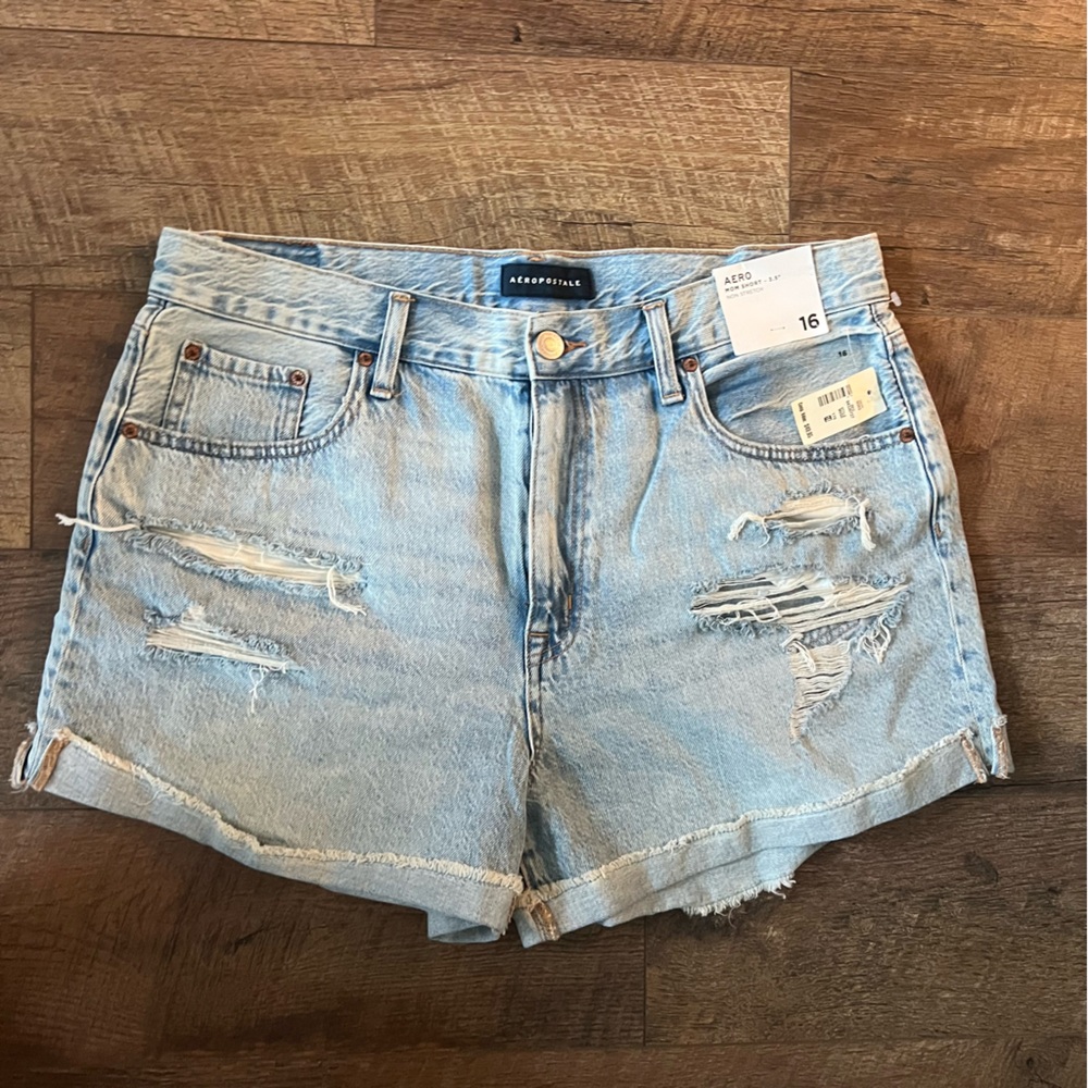 Aeropostale Mom Shorts women's size 16 NWT 🏷️